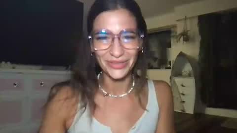 Snapshot of tayngel chatting on July 2026 06:18:02 AM Tayngel 3 online show from July 2026 06:18:02 AM