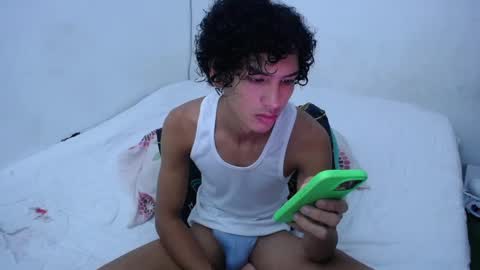 Tayron online show from December 2024 03:31:02 PM