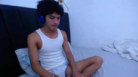 Tayron online show from January 2025 11:18:02 PM