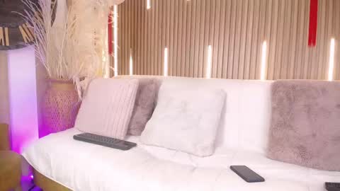 Snapshot of tayzon_foxxx chatting on March 2026 09:11:01 PM Sofia online show from March 2026 09:11:01 PM