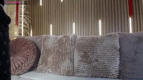 Snapshot of tayzon_foxxx chatting on March 2026 08:45:02 PM Sofia online show from March 2026 08:45:02 PM