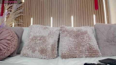 Snapshot of tayzon_foxxx chatting on March 2026 08:42:01 PM Sofia online show from March 2026 08:42:01 PM