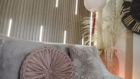 Snapshot of tayzon_foxxx chatting on April 2026 08:36:02 PM Sofia online show from April 2026 08:36:02 PM