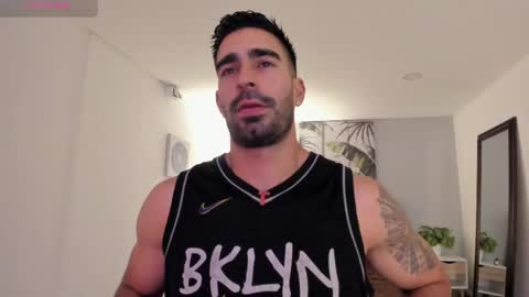 Snapshot of tbastian chatting on April 2026 08:39:02 PM BASTIAN online show from April 2026 08:39:02 PM