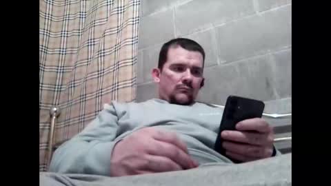 Snapshot of tbaxter95187 chatting on April 2026 04:50:02 AM tbaxter95187 online show from April 2026 04:50:02 AM