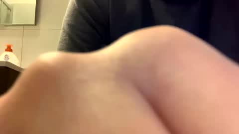 Tbest1986 online show from December 2024 02:06:01 PM