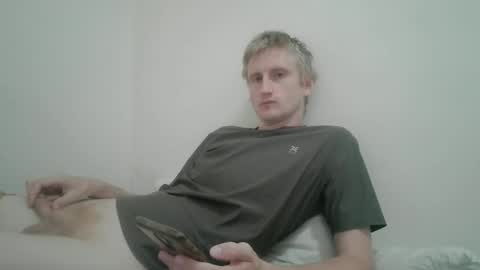 Snapshot of tcute0 chatting on May 2026 01:03:01 AM tcute0 online show from May 2026 01:03:01 AM