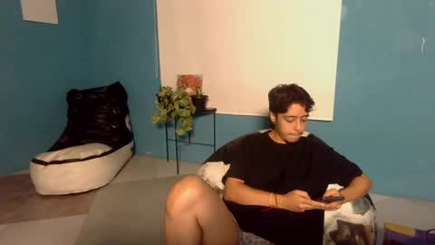 nico  online show from October 2025 02:42:01 AM