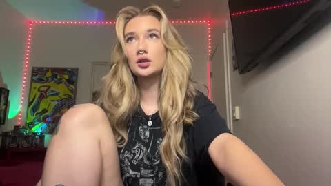 Katy online show from March 2025 04:28:01 AM