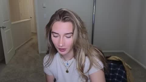 Katy online show from October 2025 02:32:01 AM