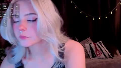 Snapshot of teapartyalice chatting on April 2026 04:29:01 AM Alice online show from April 2026 04:29:01 AM