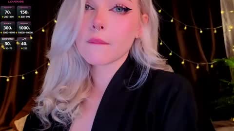 Snapshot of teapartyalice chatting on April 2026 03:22:01 AM Alice online show from April 2026 03:22:01 AM