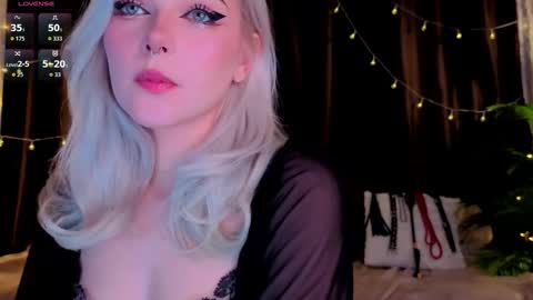 Snapshot of teapartyalice chatting on May 2026 03:35:01 AM Alice online show from May 2026 03:35:01 AM