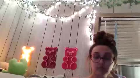 teasemecyn online show from October 2025 08:57:02 AM