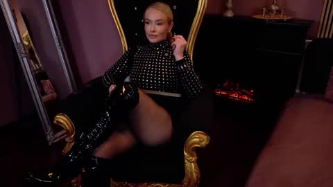 teasingjulianna online show from May 2026 09:09:01 PM