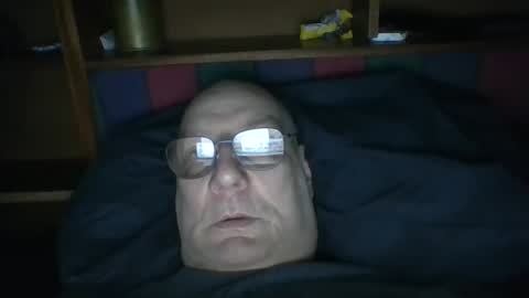 Snapshot of tebb61 chatting on April 2026 05:16:01 AM Mark online show from April 2026 05:16:01 AM