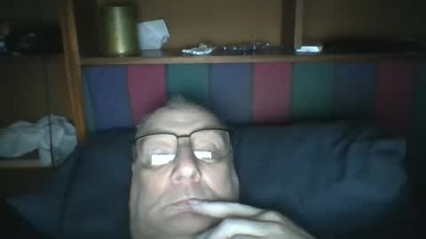 Snapshot of tebb61 chatting on May 2026 07:50:02 AM Mark online show from May 2026 07:50:02 AM