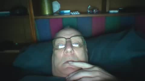 Snapshot of tebb61 chatting on May 2026 06:41:02 AM Mark online show from May 2026 06:41:02 AM