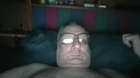 Snapshot of tebb61 chatting on May 2026 07:27:01 AM Mark online show from May 2026 07:27:01 AM