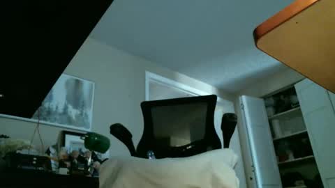 Snapshot of techloot chatting on April 2026 11:21:03 PM techloot online show from April 2026 11:21:03 PM