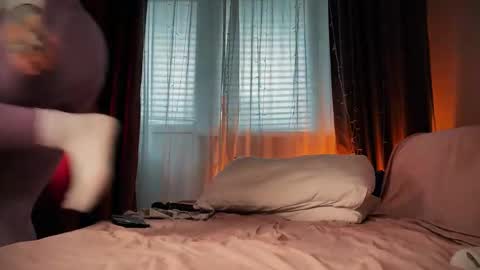 Mary     X TechnoElfff  INST    fansly kissmary online show from February 2026 08:13:01 AM