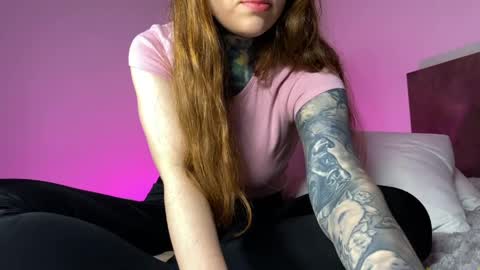 Mary     X TechnoElfff  INST    fansly kissmary online show from April 2026 03:53:01 PM