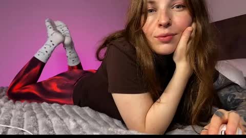 Mary     X TechnoElfff  INST    fansly kissmary online show from April 2026 06:43:01 PM