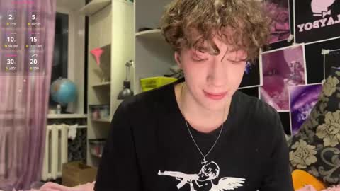 Snapshot of technoracer chatting on March 2026 09:30:01 PM Alice online show from March 2026 09:30:01 PM