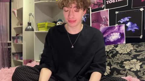 Snapshot of technoracer chatting on March 2026 12:27:01 AM Alice online show from March 2026 12:27:01 AM