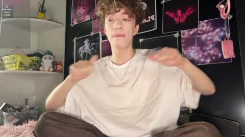 Snapshot of technoracer chatting on April 2026 05:56:02 AM Alice online show from April 2026 05:56:02 AM