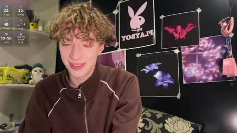 Snapshot of technoracer chatting on April 2026 12:22:02 AM Alice online show from April 2026 12:22:02 AM