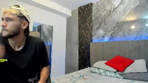 Snapshot of tedyx99 chatting on March 2026 02:04:02 AM Tedy online show from March 2026 02:04:02 AM