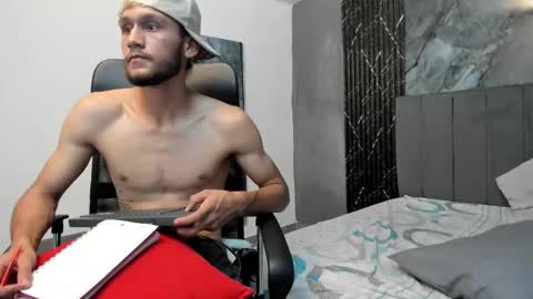 Snapshot of tedyx99 chatting on March 2026 08:06:02 AM Tedy online show from March 2026 08:06:02 AM