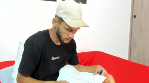 Snapshot of tedyx99 chatting on March 2026 09:42:02 PM Tedy online show from March 2026 09:42:02 PM