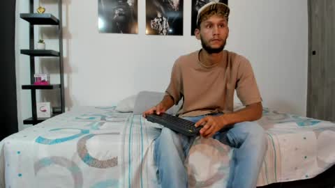 Snapshot of tedyx99 chatting on April 2026 07:00:01 PM Tedy online show from April 2026 07:00:01 PM