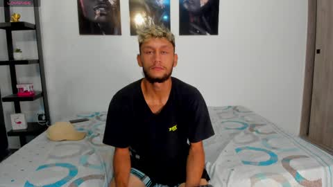 Snapshot of tedyx99 chatting on April 2026 09:17:01 AM Tedy online show from April 2026 09:17:01 AM