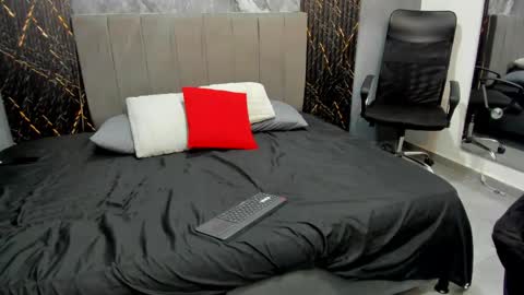 Snapshot of tedyx99 chatting on April 2026 12:30:02 PM Tedy online show from April 2026 12:30:02 PM