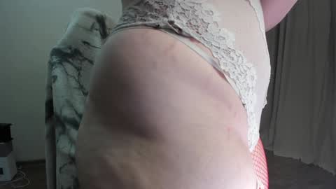 Snapshot of teeencutee chatting on December 2024 05:04:01 AM Monika --------------2 stream 700 GMT day online show from December 2024 05:04:01 AM