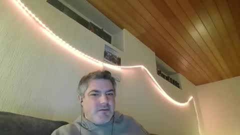 Peter online show from February 2025 01:22:01 AM