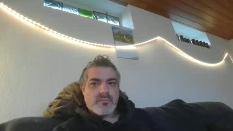 Peter online show from October 2025 07:54:02 AM