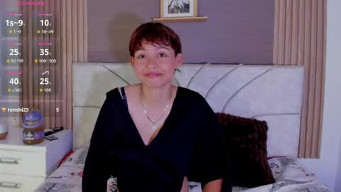 Snapshot of tefi_meow_ chatting on March 2026 01:54:02 PM Estefani online show from March 2026 01:54:02 PM