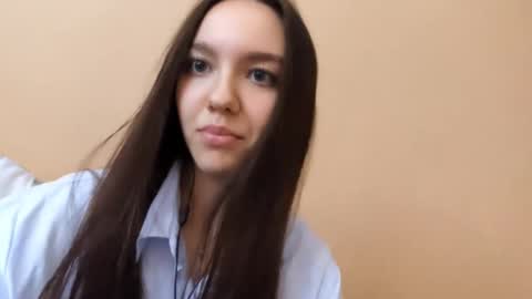 Kimi online show from October 2025 12:00:02 PM