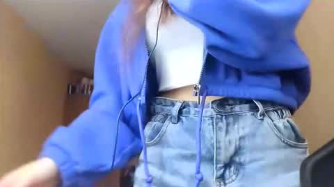 Kimi online show from October 2025 10:41:01 AM