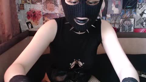 ruth online show from February 2025 12:00:02 PM