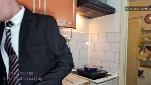 Virg Lszl online show from February 2025 09:00:02 AM