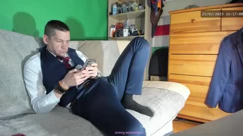 Virg Lszl online show from February 2025 03:16:01 PM