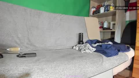 Virg Lszl online show from February 2025 11:10:01 AM