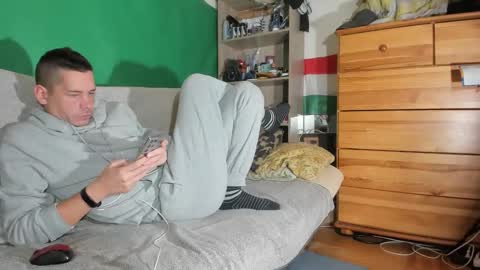 Virg Lszl online show from October 2025 02:37:02 AM