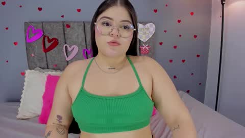 Snapshot of tellme_abby chatting on February 2026 09:48:02 PM Abby online show from February 2026 09:48:02 PM