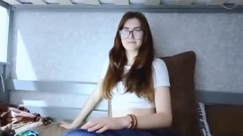 Alice online show from November 2025 05:06:01 AM